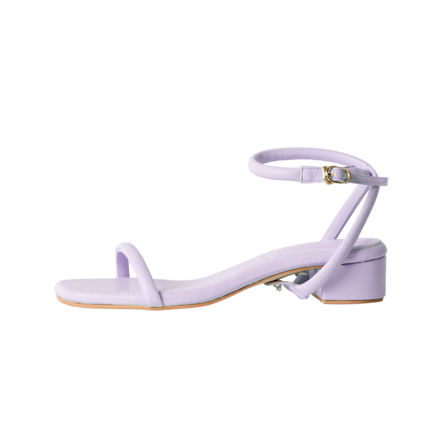 Plush Studios ultra-cute sandal set : Kara Sandals + Small Puff Straps