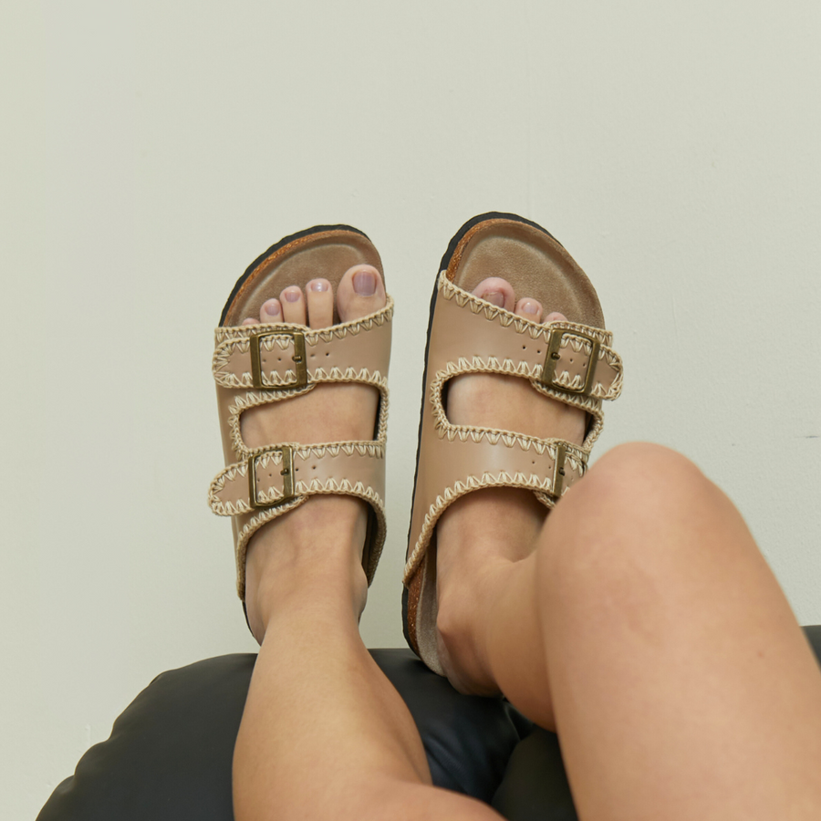 Chelsea Sandals Taupe