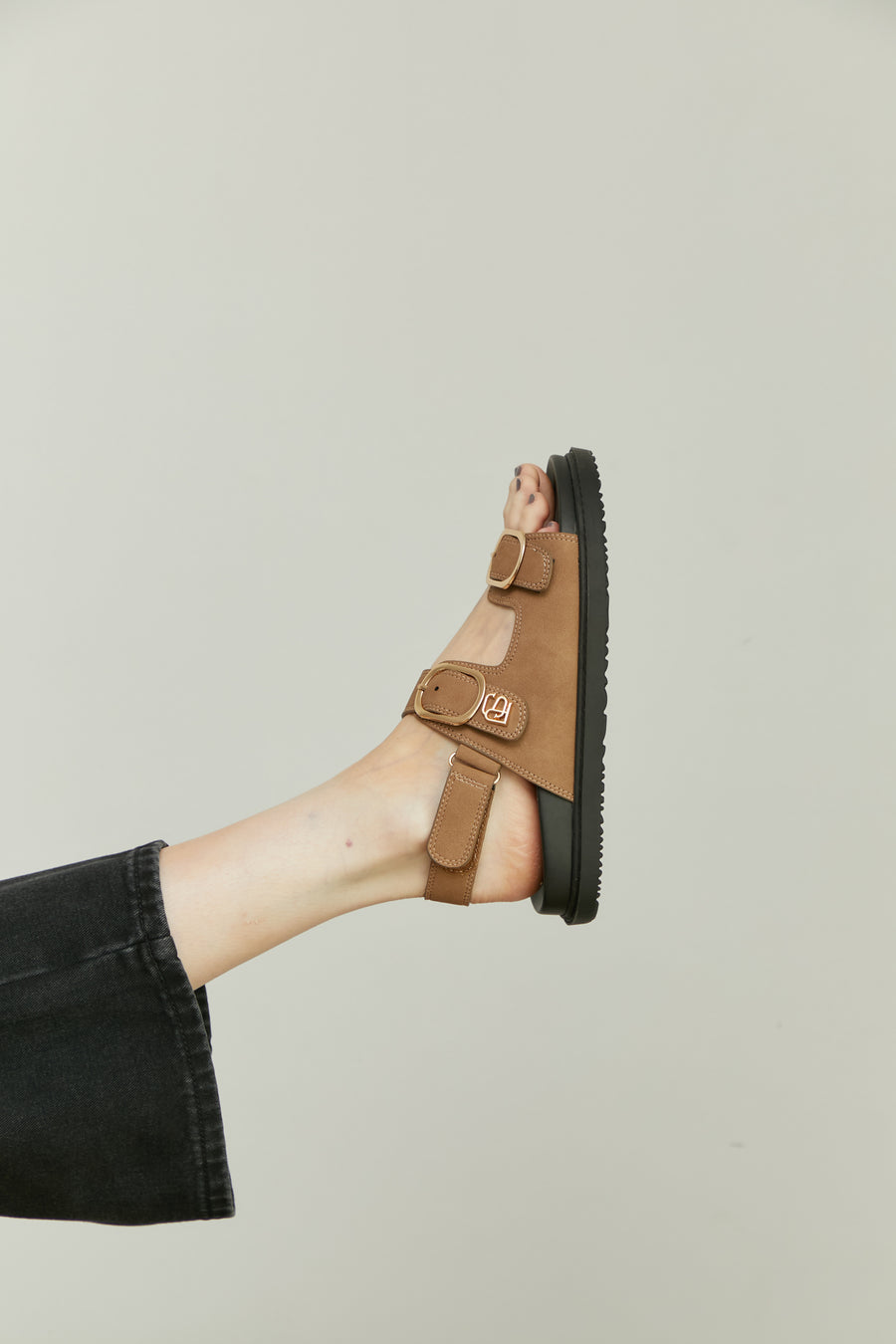 Gia Unisex Sandals Tan
