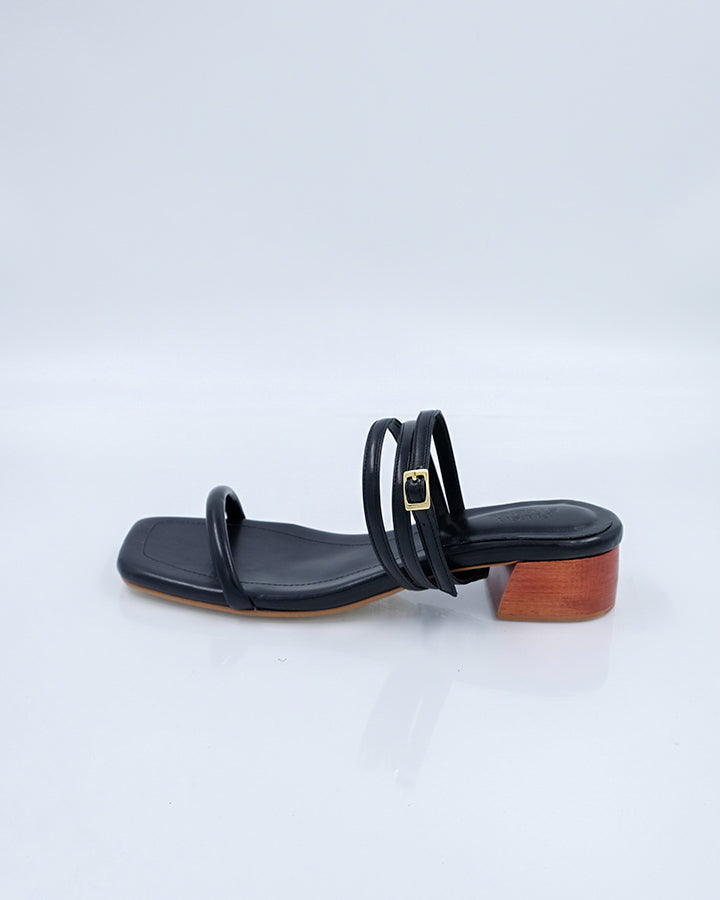 Kara (Sandals) Set Black
